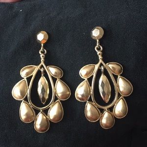 Vintage LC Liz Claiborne Gold Hanging Earrings